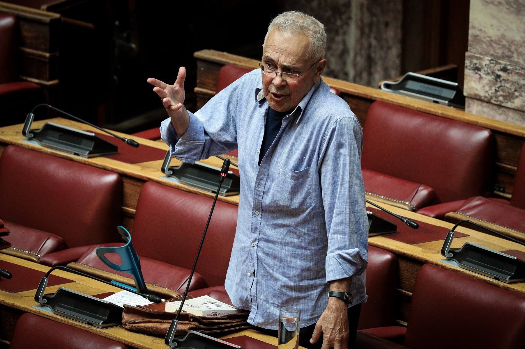 Κώστας Ζουράρις