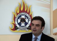 Κυριάκος Πιερρακάκης: Γιατί δεν στάλθηκαν SMS του 112 για τη φωτιά στον Υμηττό