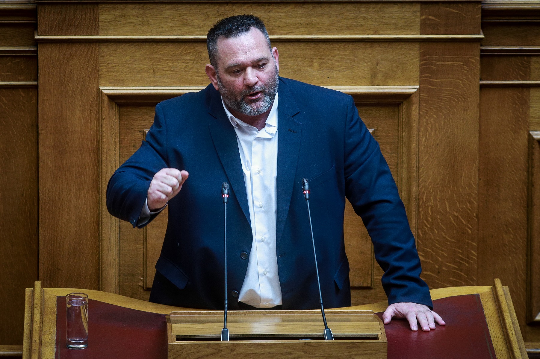 Δίκη Χρυσής Αυγής: Ένοχοι Λαγός και Μίχος για την επίθεση στο στέκι «Συνεργείο»