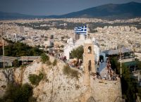 Λυκαβηττός: Σοκ με άνδρα που έπεσε από τον Άγιο Γεώργιο Λυκαβηττός: Σοκ με άνδρα που έπεσε από τον Άγιο Γεώργιο