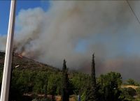 Φωτιά τώρα: Προληπτική εκκένωση δύο ξενοδοχείων στη Σάμο