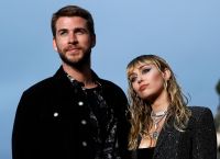 Miley Cyrus: Τίτλοι τέλους για το γάμο της με τον Liam Hemsworth Miley Cyrus: Τίτλοι τέλους για το γάμο της με τον Liam Hemsworth