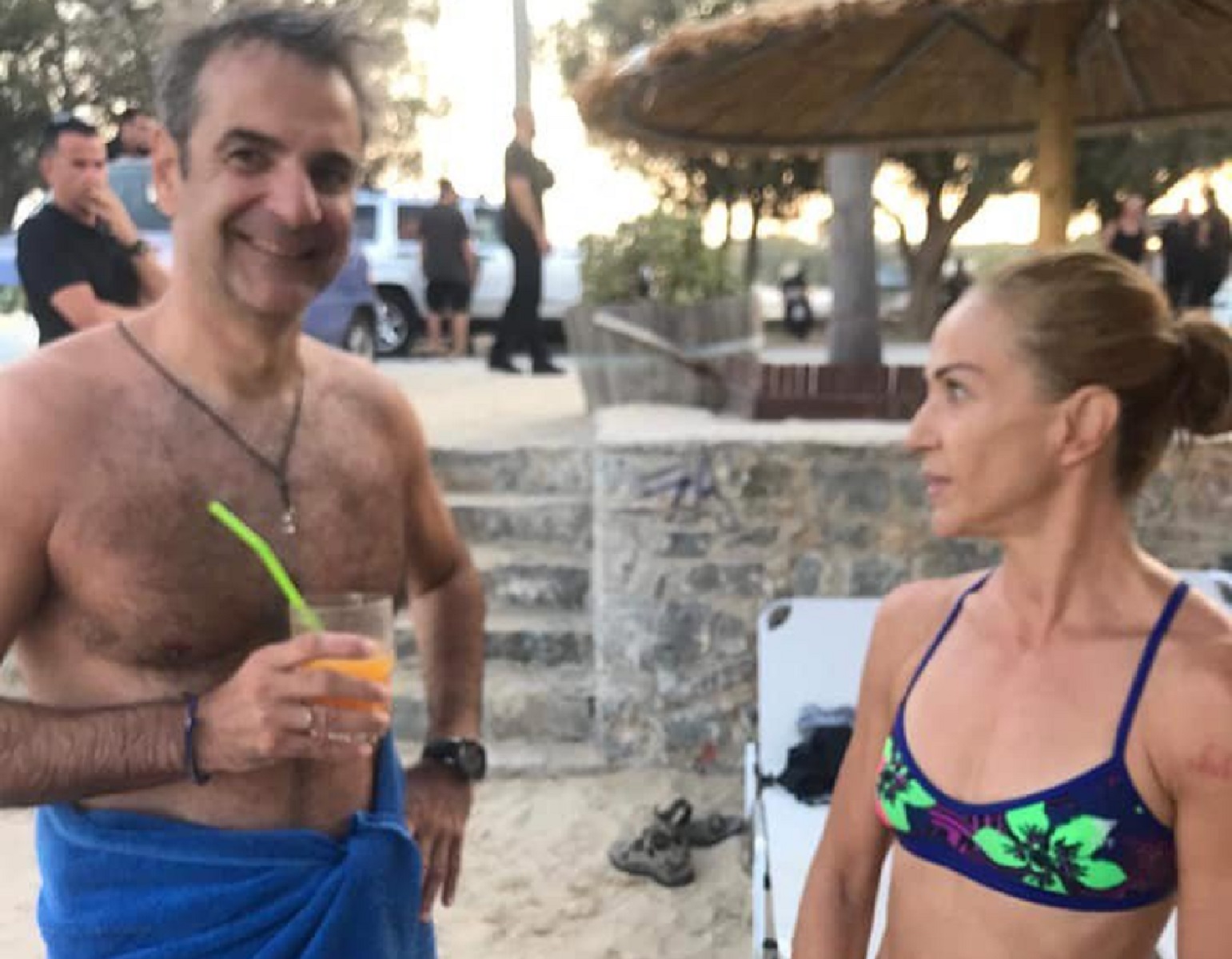 Κυριάκος Μητσοτάκης: Τελευταίες διακοπές με… μούσι και κολύμβηση (pics)