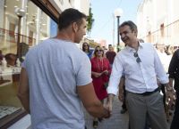 Σεισμός στην Κάρπαθο: Το σχόλιο του Μητσοτάκη που βρίσκεται στο νησί