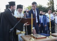 Κώστας Μπακογιάννης: Ορκίστηκε νέος δήμαρχος Αθηναίων – Στο πλευρό του η οικογένειά του