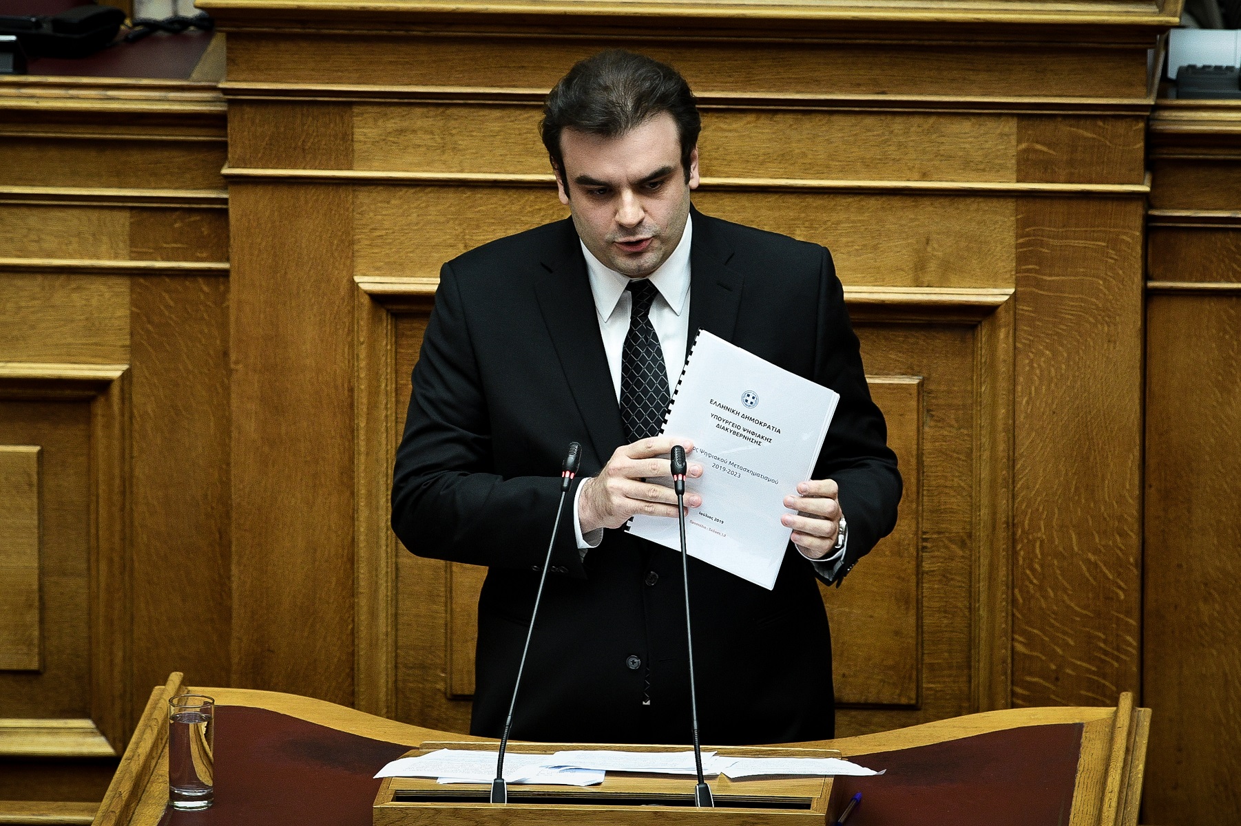 Κωδικοί μετακίνησης: Πιερρακάκης – Δεν υπάρχει σκέψη για «κόφτη» στο 13033