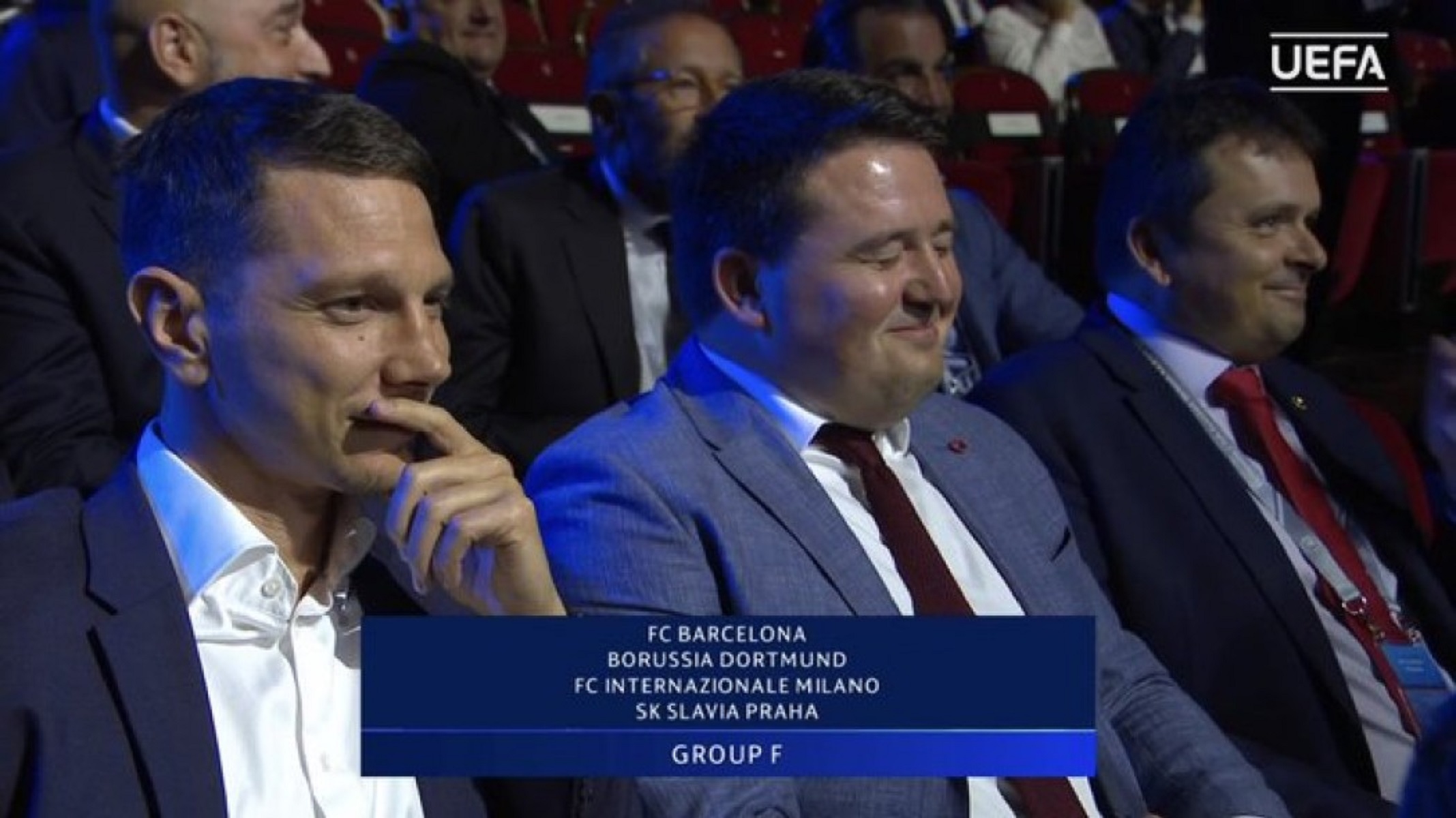 Viral: Επική αντίδραση των ανθρώπων της Σλάβια Πράγας όταν ακούν Μπαρτσελόνα, Ντόρτμουντ και Ίντερ (vid)