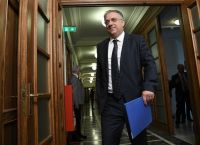 ΥΠΕΣ: Εξετάζεται η καθιέρωση της επιστολικής ψήφου
