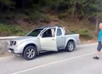 Viral: Αυτοκίνητο κινείται μόνο του στην ανηφόρα [vid]
