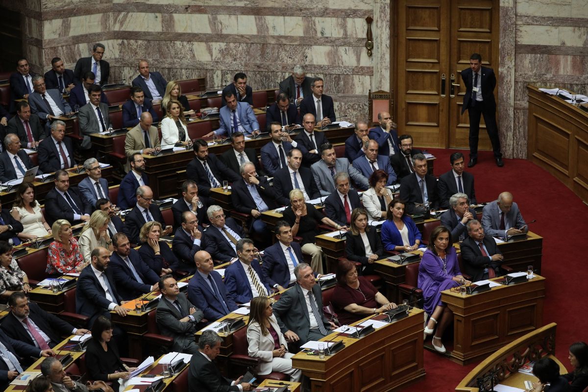 Βουλή: Εγκρίθηκε επί της αρχής το νομοσχέδιο για το επιτελικό κράτος