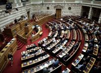 Βουλή: Live η συζήτηση του διυπουργικού νομοσχεδίου