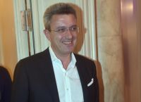 Νίκος Χατζηνικολάου: Επιστρέφει στον ΑΝΤ1 η εκπομπή «Ενώπιος Ενωπίω» Νίκος Χατζηνικολάου: Επιστρέφει στον ΑΝΤ1 η εκπομπή «Ενώπιος Ενωπίω»