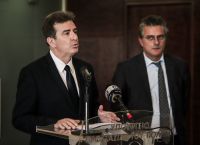 Μιχάλης Χρυσοχοΐδης: Επτά τζιχαντιστές συνελήφθησαν στην Ελλάδα Μιχάλης Χρυσοχοΐδης: Επτά τζιχαντιστές συνελήφθησαν στην Ελλάδα