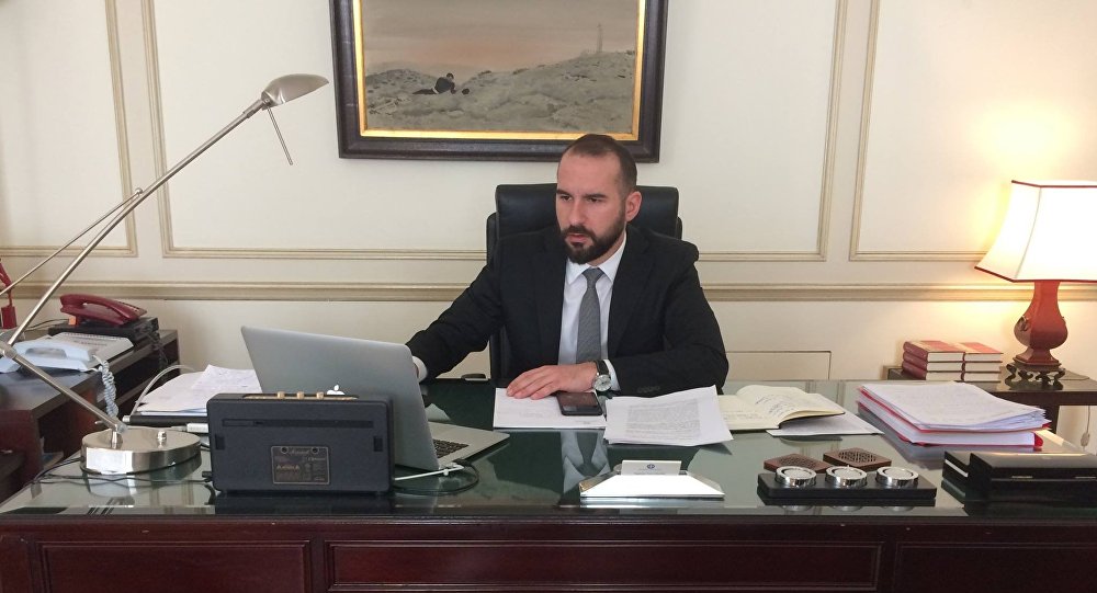 Δημήτρης Τζανακόπουλος: “Σφαγή” για το γραφείο του στην Κουμουνδούρου