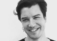 Θάνος Παπακωνσταντίνου: Ανεβάζει την «Αποκάλυψη» του Ιωάννη στη Στέγη του Ιδρύματος Ωνάση