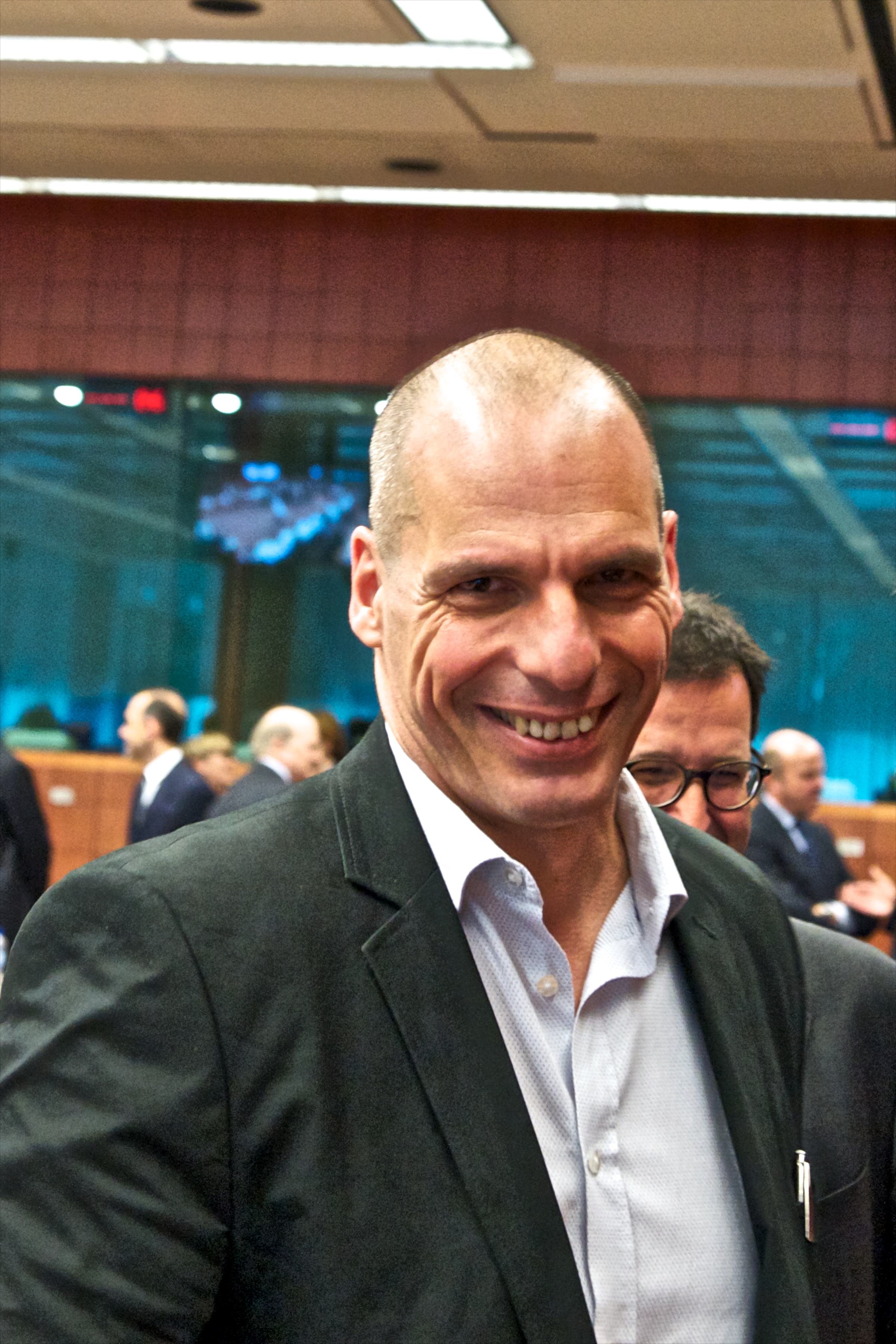 Γιάνης Βαρουφάκης: “Νομπελίστες μου έχουν δώσει συγχαρητήρια”