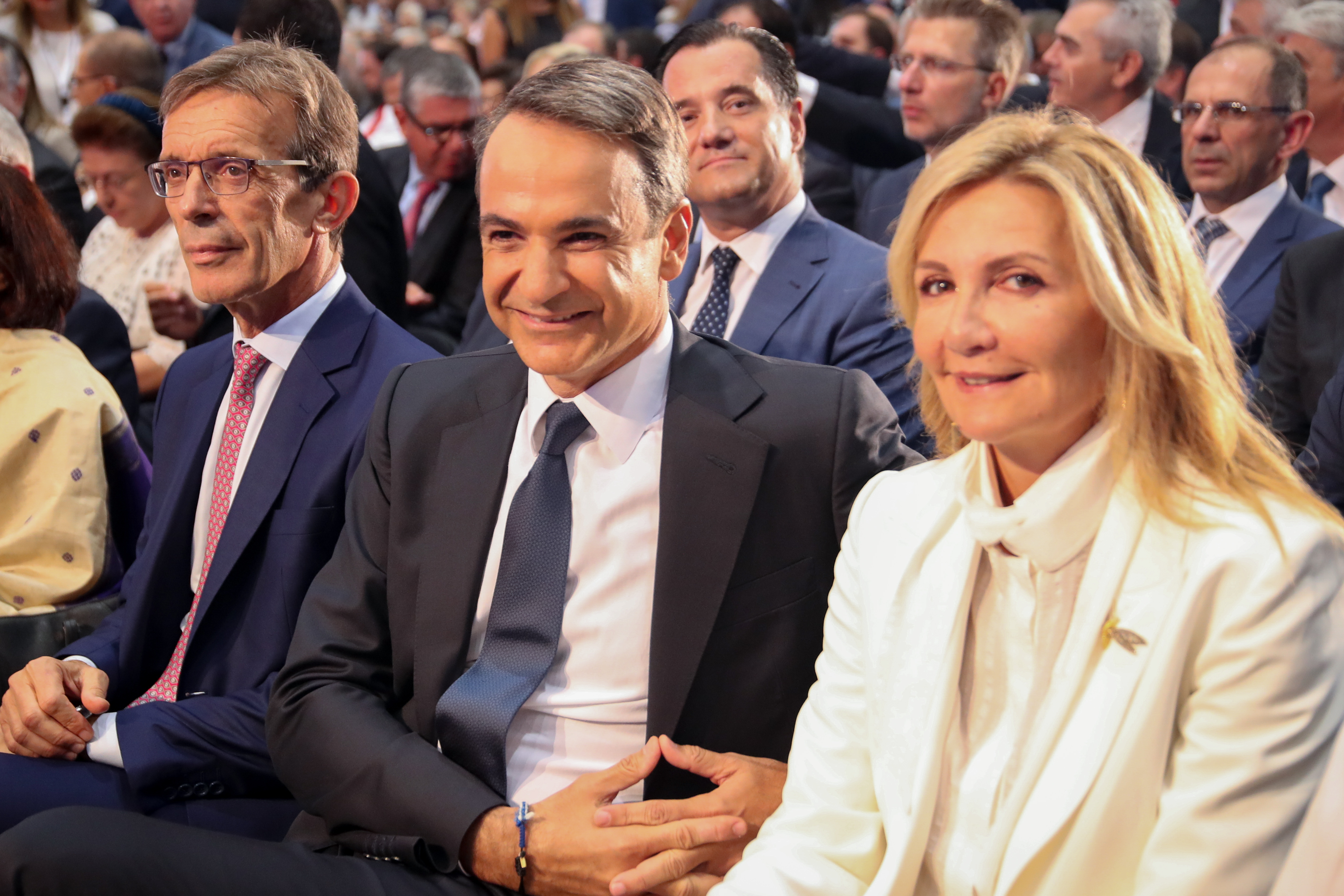 ΔΕΘ 2019: Το ζεστό φιλί του Κυριάκου στη Μαρέβα