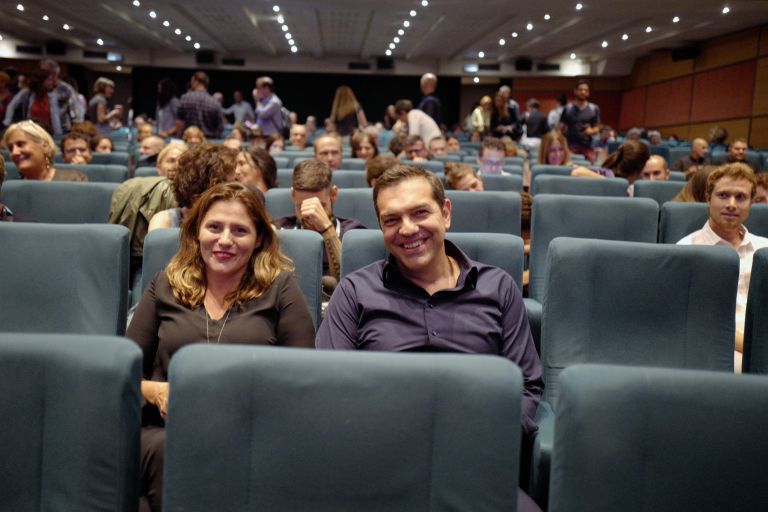 Ο Αλέξης Τσίπρας και η Μπέττυ Μπαζιάνα πήγαν κινηματογράφο