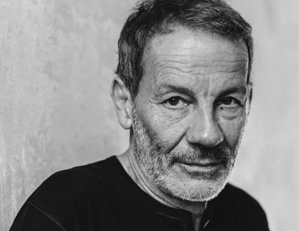 Σταύρος Ξαρχάκος: Μια ξεχωριστή βραδιά στο Φεστιβάλ Μονής Λαζαριστών