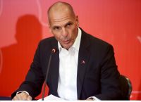 Γιάνης Βαρουφάκης: Η περιοδεία του στη ΔΕΘ