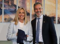 Φώφη Γεννηματά: Καταστροφικός ο νόμος του ΣΥΡΙΖΑ για τις αυτοδιοικητικές εκλογές Φώφη Γεννηματά: Καταστροφικός ο νόμος του ΣΥΡΙΖΑ για τις αυτοδιοικητικές εκλογές