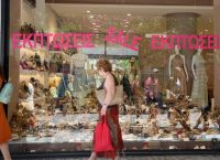 Θερινές εκπτώσεις 2019: Πεσμένος ο τζίρος – Τα στοιχεία για τις Κυριακές