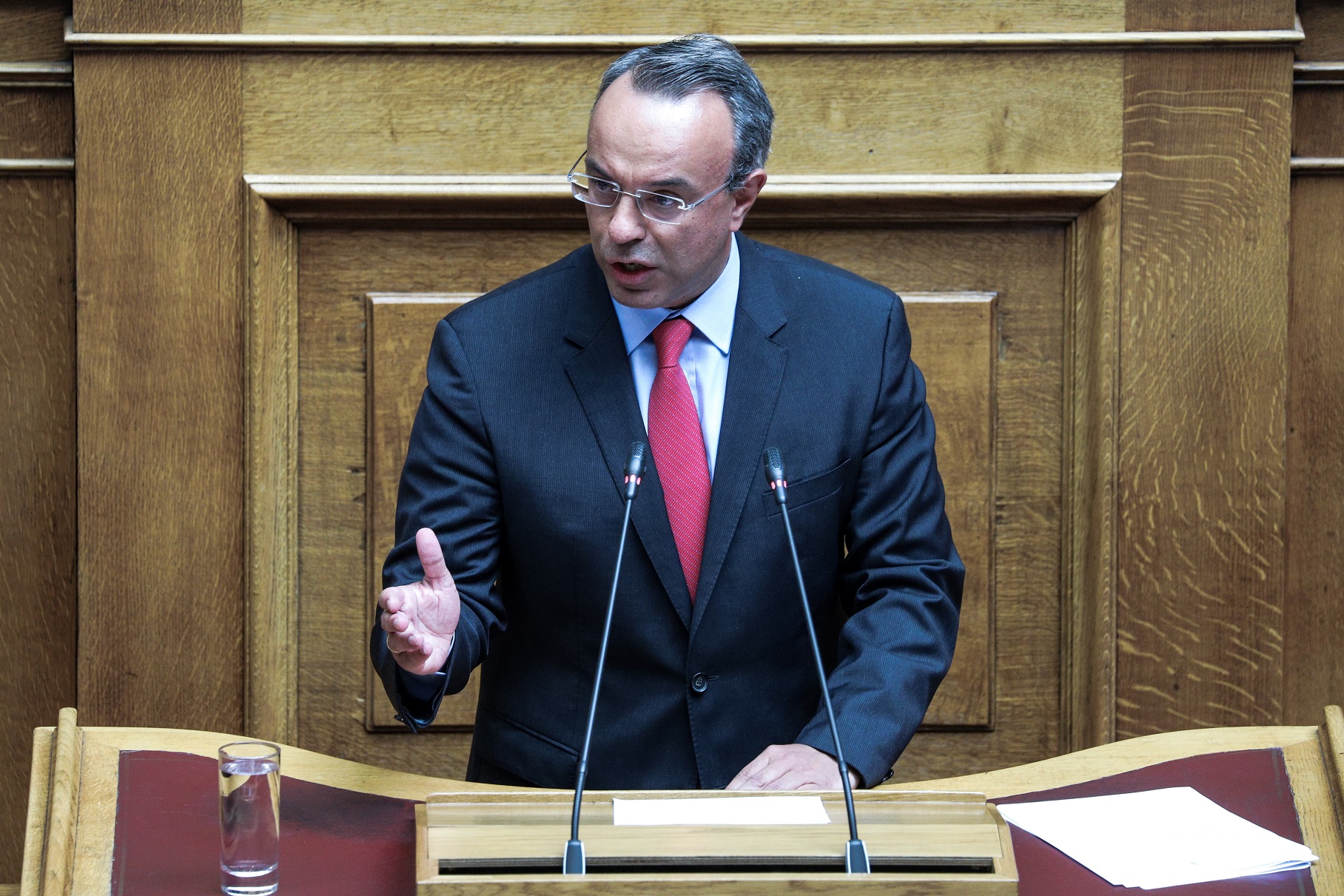 Χρήστος Σταϊκούρας: “Σταδιακή μείωση των φορολογικών βαρών για τα νοικοκυριά”