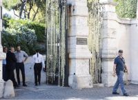 Ιταλία: Όλο διεθνές τζετ σετ και celebrities στο γάμο της “προξενήτρας” του πρίγκιπα Χάρι και της Μέγκαν