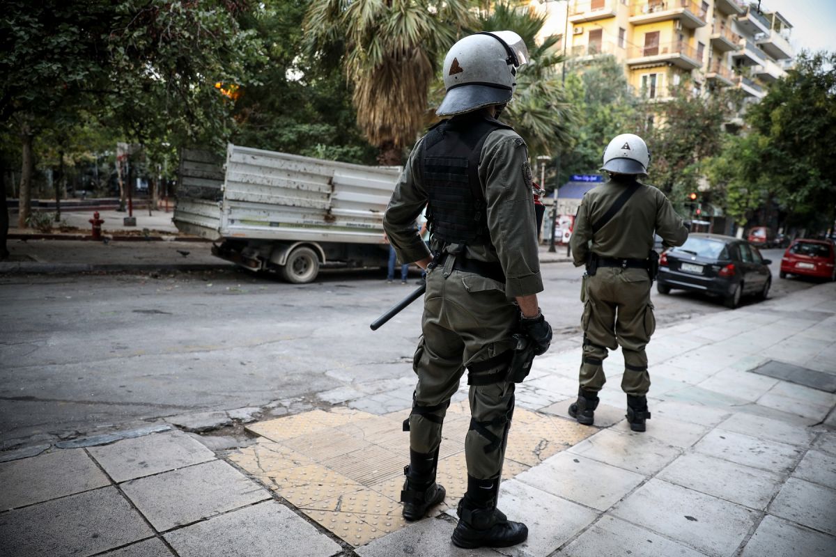 Εξάρχεια: Συνελήφθη 23χρονος για τις επιθέσεις κατά αστυνομικών
