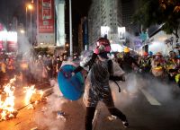 Χονγκ Κονγκ: Νίκησαν οι διαδηλωτές – Αποσύρθηκε το νομοσχέδιο για την έκδοση υπόπτων στην Κίνα