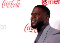 Κέβιν Χαρτ: Tο πρόσωπο ανδρικής σειράς αθλητικής ένδυσης της Κέιτ Χάντσον