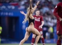 Kinsey Wolanski: Η εισβολέας του τελικού του Champions League σε νέες περιπέτειες (vid)