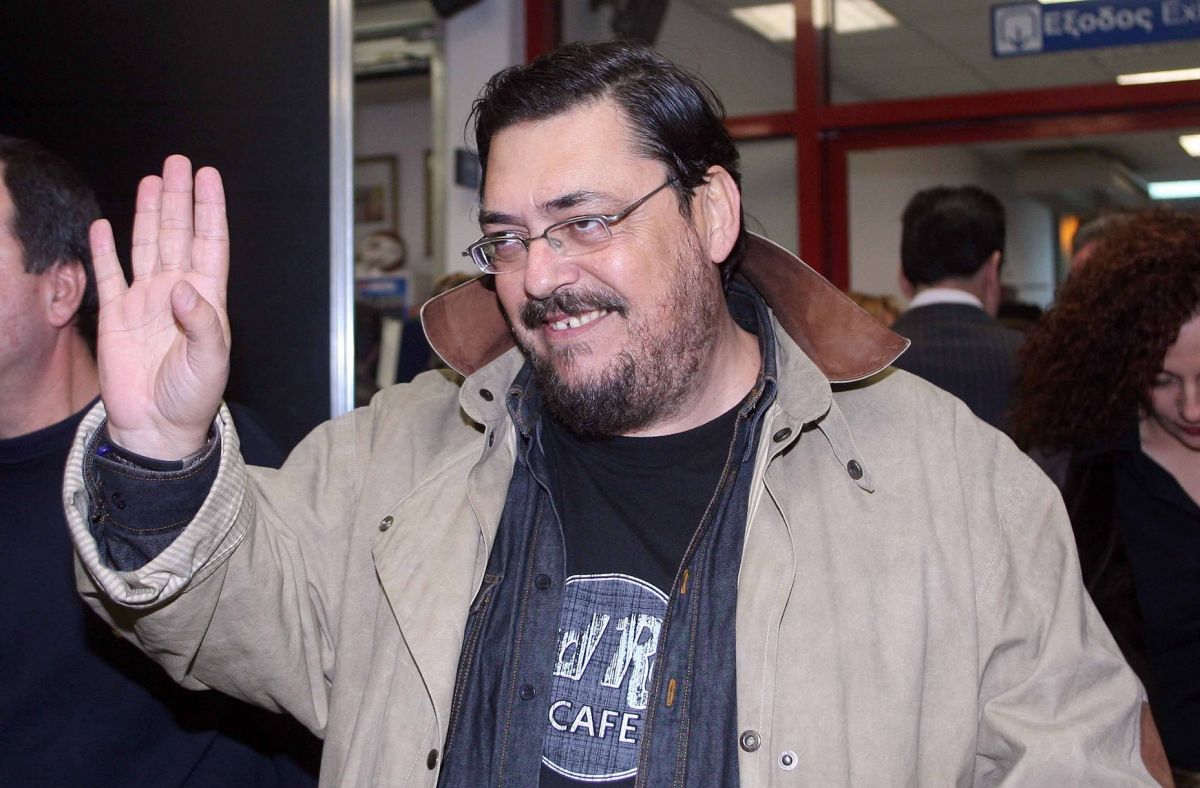 Λαυρέντης Μαχαιρίτσας: “Αν υπήρχε ασθενοφόρο θα υπήρχαν ελπίδες για τη ζωή του” αναφέρει η ΠΟΕΔΗΝ