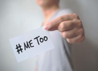 Σάντρα Μιλέρ: Η γυναίκα πίσω από το γαλλικό #MeToo καταδικάστηκε για δυσφήμιση του άνδρα που κατηγόρησε