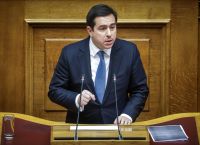 Νότης Μηταράκης: «1,2 δισεκατομμύρια ευρώ για αναπτυξιακά και κοινωνικά μέτρα» Νότης Μηταράκης: «1,2 δισεκατομμύρια ευρώ για αναπτυξιακά και κοινωνικά μέτρα»