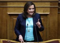 Ντόρα Μπακογιάννη: Θα τηρήσουμε και θα τιμήσουμε την Συμφωνία των Πρεσπών