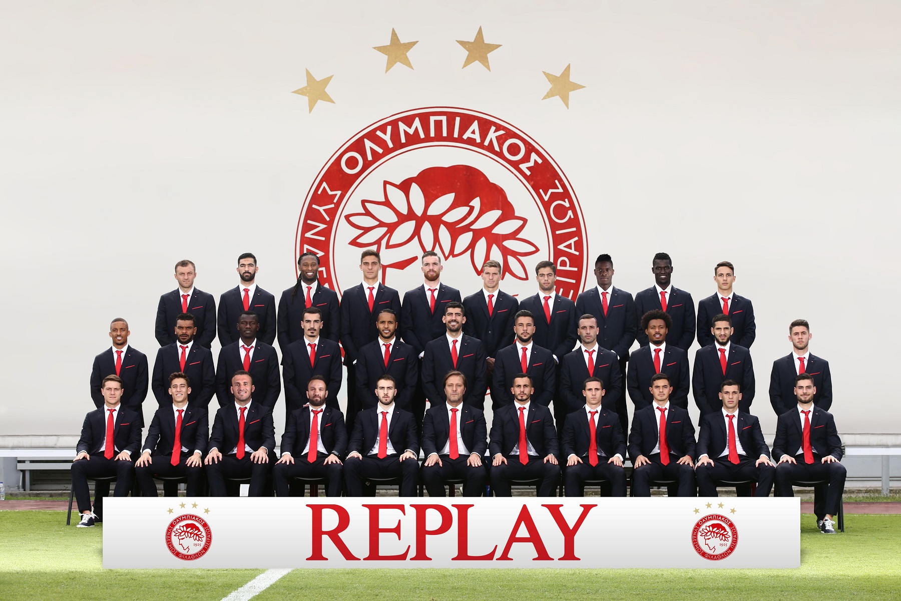 Η υπογραφή Replay ξανά στην επίσημη ενδυμασία του Ολυμπιακού