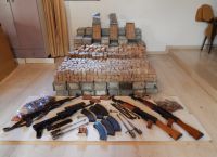 Κρήτη: Εξαρθρώθηκε σπείρα εμπορίας καλάσνικοφ