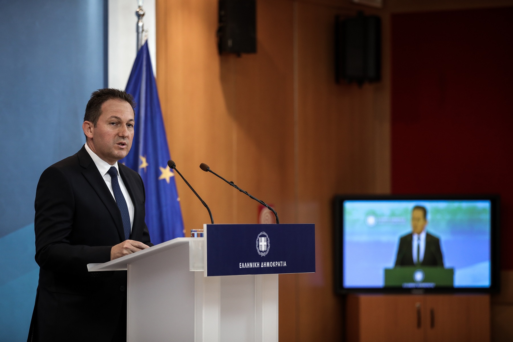 Στέλιος Πέτσας: Δεν καλούμε κανέναν οικονομικό μετανάστη να έλθει στη χώρα