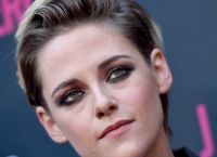 Κρίστεν Στιούαρτ: Με συμβούλευσαν να κρύψω τη σεξουαλικότητά μου