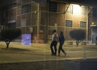 Χέρι-χέρι Τσίπρας και Μπαζιάνα για επίσκεψη σε εκθέσεις τέχνης στη Θεσσαλονίκη
