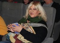 Τζόυς Ευείδη για το Καφέ της Χαράς: «Οι επαναλήψεις του με συντηρούσαν όλα αυτά τα χρόνια» Τζόυς Ευείδη για το Καφέ της Χαράς: «Οι επαναλήψεις του με συντηρούσαν όλα αυτά τα χρόνια»