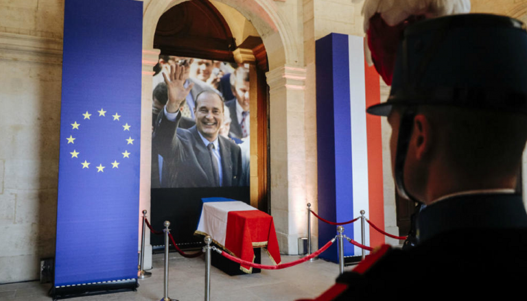 Γαλλία: Ύστατος φόρος τιμής στον Ζακ Σιράκ