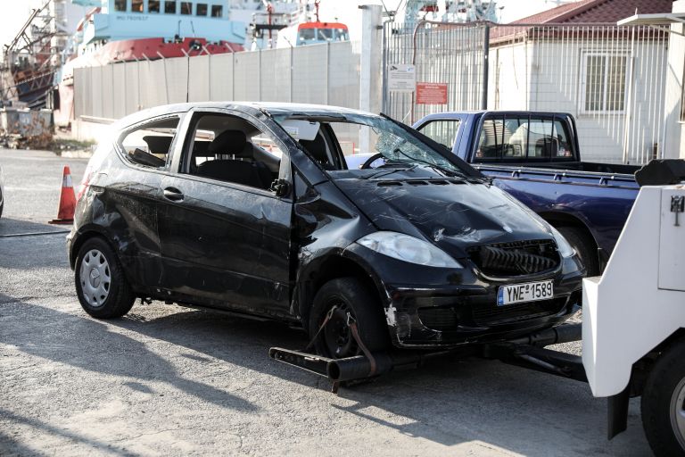 Θεσσαλονίκη: Σοκαριστικό βίντεο από τη στιγμή που αυτοκίνητο παρασύρει γυναίκα