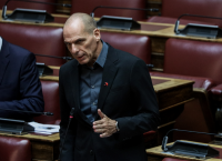 Γιάνης Βαρουφάκης: «Διαφωνούμε κάθετα με τον διαχωρισμό προσφύγων – μεταναστών» Γιάνης Βαρουφάκης: «Διαφωνούμε κάθετα με τον διαχωρισμό προσφύγων – μεταναστών»
