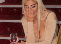Chloe Ferry: Μέθυσε και ξέφυγε μπροστά στους παπαράτσι