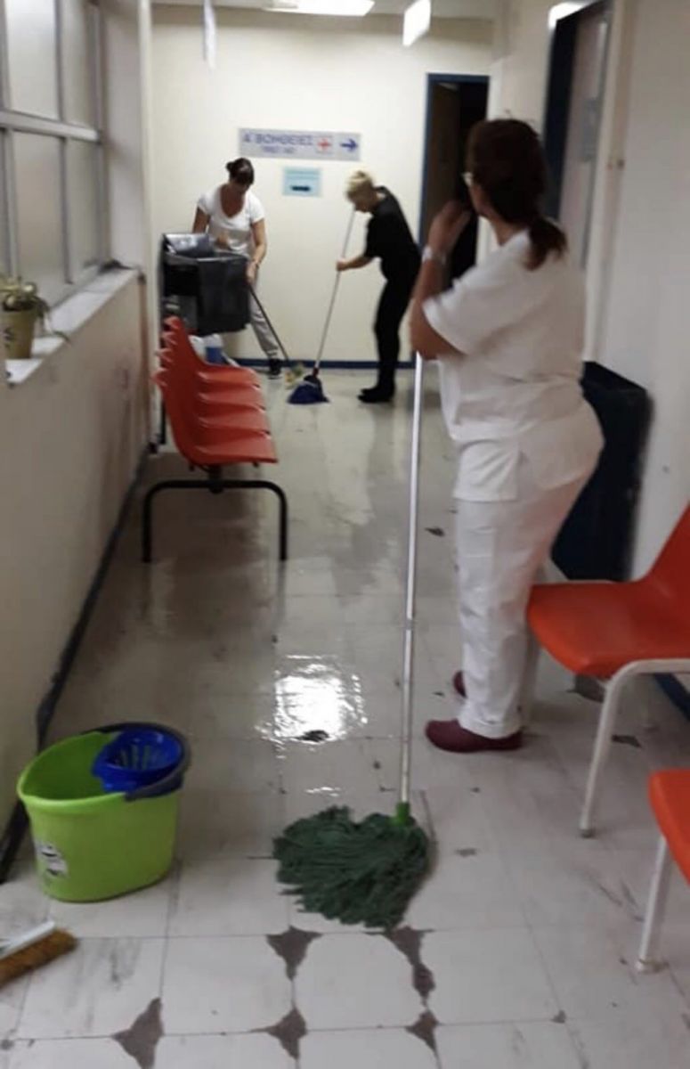 ΠΟΕΔΗΝ: Τριτοκοσμικές οι συνθήκες στο Κέντρο Υγείας της Κέρκυρας- Πλημμύρισε από τη νεροποντή