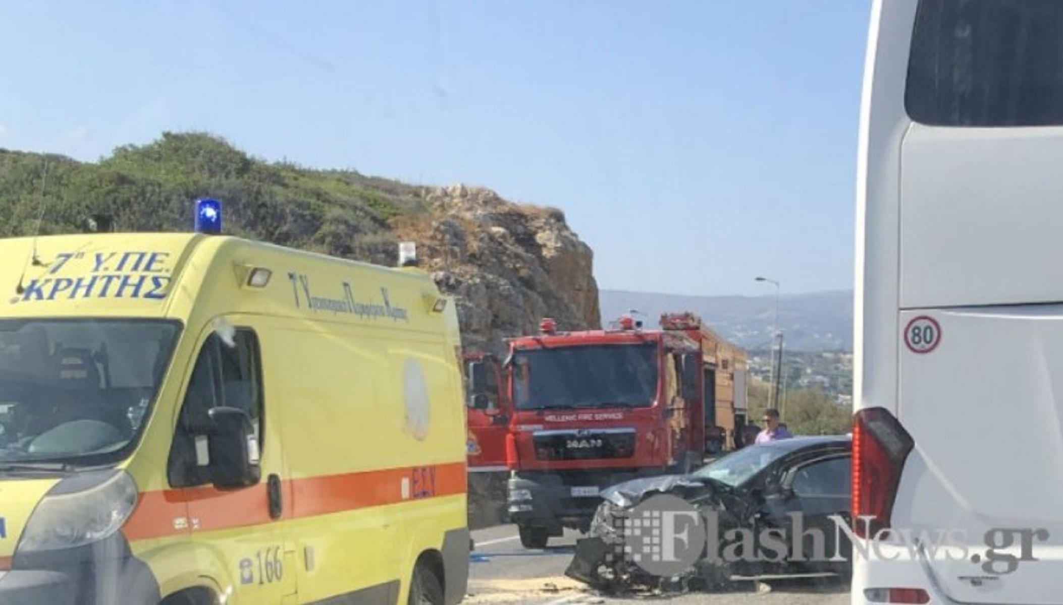 Ρέθυμνο: Τραγικό δυστύχημα στον ΒΟΑΚ -Μία νεκρή, δύο παιδιά ανάμεσα στους τραυματίες (pics +vid)