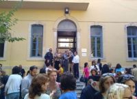 Χανιά: «Η Δικαιοσύνη έβαλε φραγμό στη βία στα σχολεία» λέει η δασκάλα που έπεσε θύμα ξυλοδαρμού από πατέρα