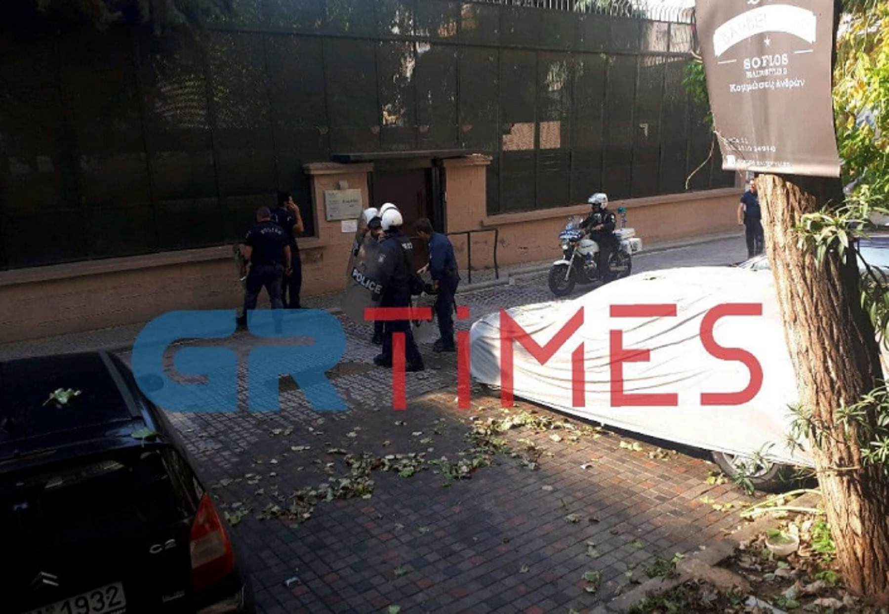 Εισβολή Ρουβίκωνα στο τουρκικό προξενείο της Θεσσαλονίκης: Τι απαντά το τουρκικό ΥΠΕΞ